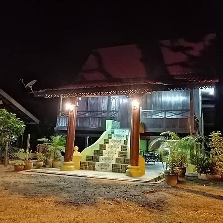 Homestay Warisan Bonda Masjid Tanah/Melaka Экстерьер фото